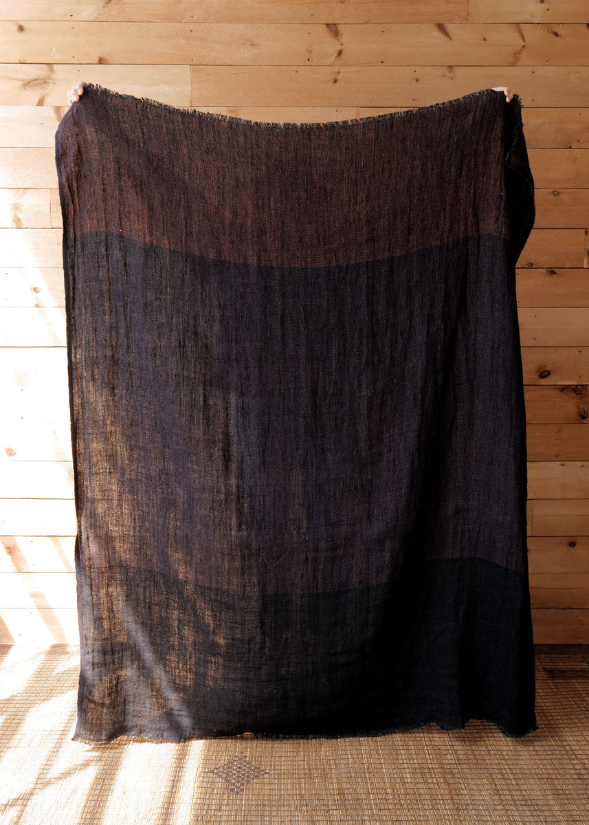 Miro Handwoven Throw, Midnight – Slow Roads